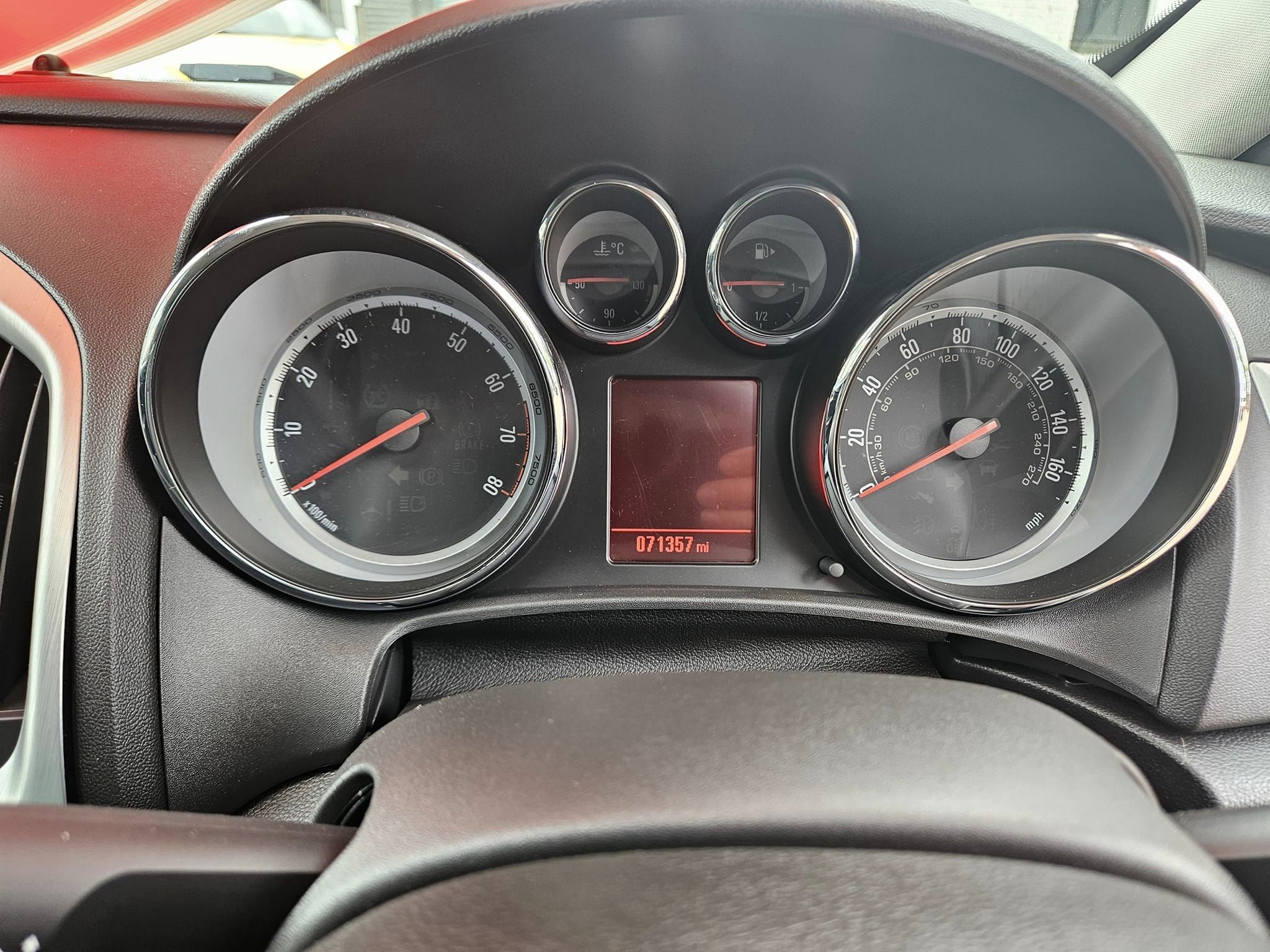 Peugeot 508 SR e-HDi Semi-Auto E-HDI SR [Diesel / Semi Automatic]